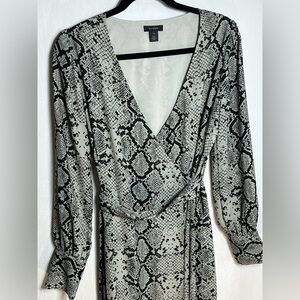 Halogen Womens Snakeskin Print Long Sleeve Wrap Dress Grey Black XS Animal Print